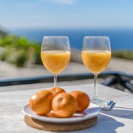 Cliff Haven Sea View - Adults Only *