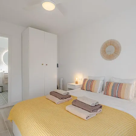 Cliff Haven Sea View - Adults Only